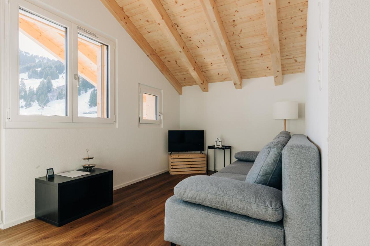 Chuenislodge3 Neu&stilvoll, 2balkone, Echtes Bijou Mit Top-aussicht Adelboden
